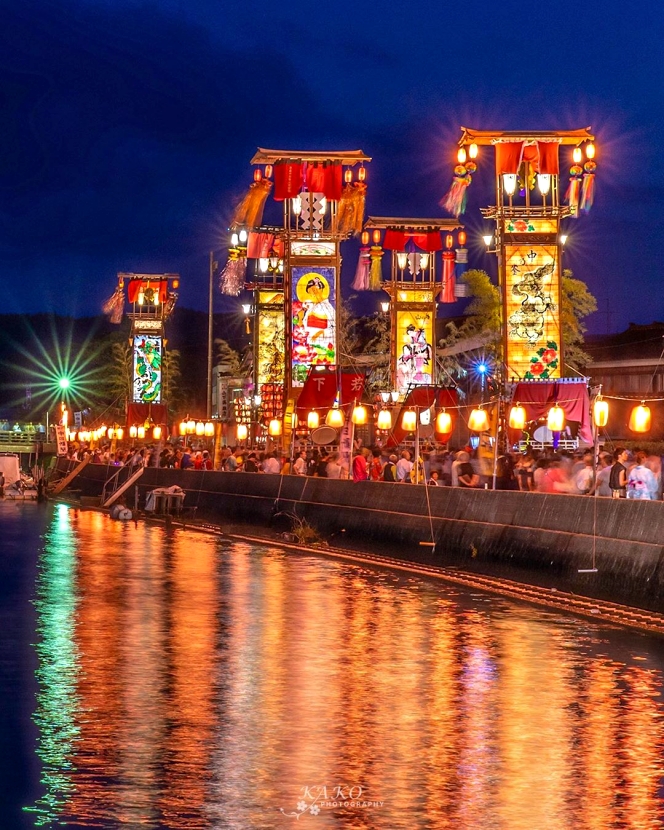 日本摄影师kako拍下同时有烟花与神桥的祭典 大淀祇园祭 七夕切子灯笼祭 夏季手力火祭